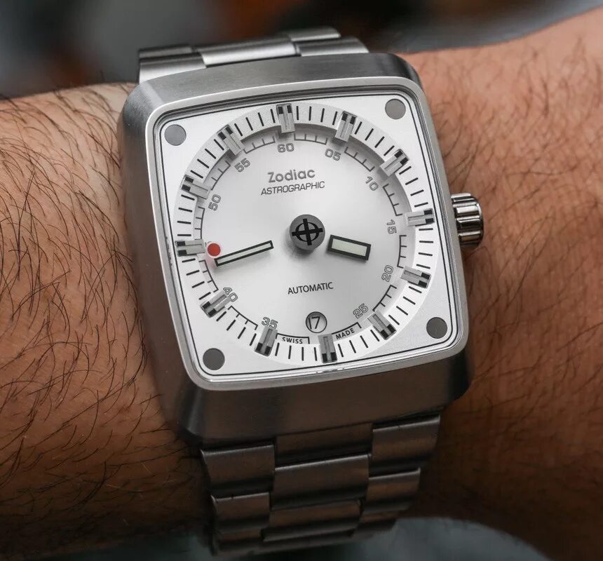 Часы Zodiac Daytona 7750 красная точка. Swiss watches Zodiac. Zodiac 70 watch. Часы zodiac