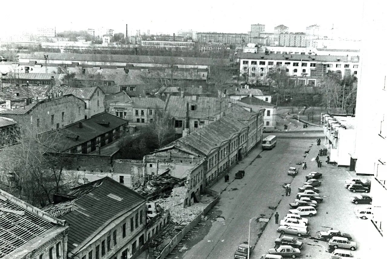Москва ул большая спасская. Большая Спасская улица. Спасская улица Москва. Большая Спасская улица СПБ. Большая Спасская улица в Москве 1960-е.