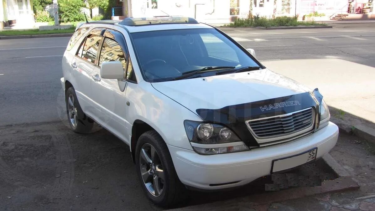 Harrier 1 поколение. Toyota Harrier 1. Тойота Харриер 10 кузов. Харриер 001. Тойота Харриер 10 кузов подкопот.