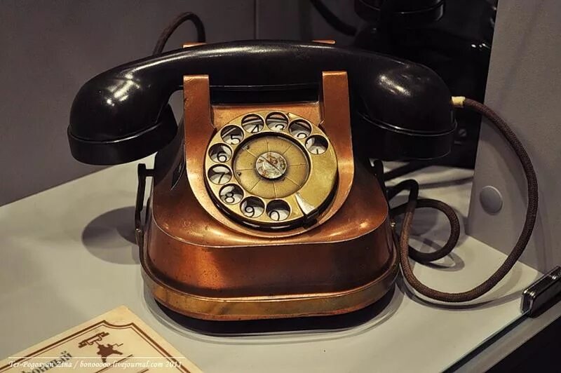 ЭЛМОН Строуджер. Телефонный аппарат Bell 300 Дрейфус. Телефонный аппарат Эриксон 1910 года. Ая 1 телефон