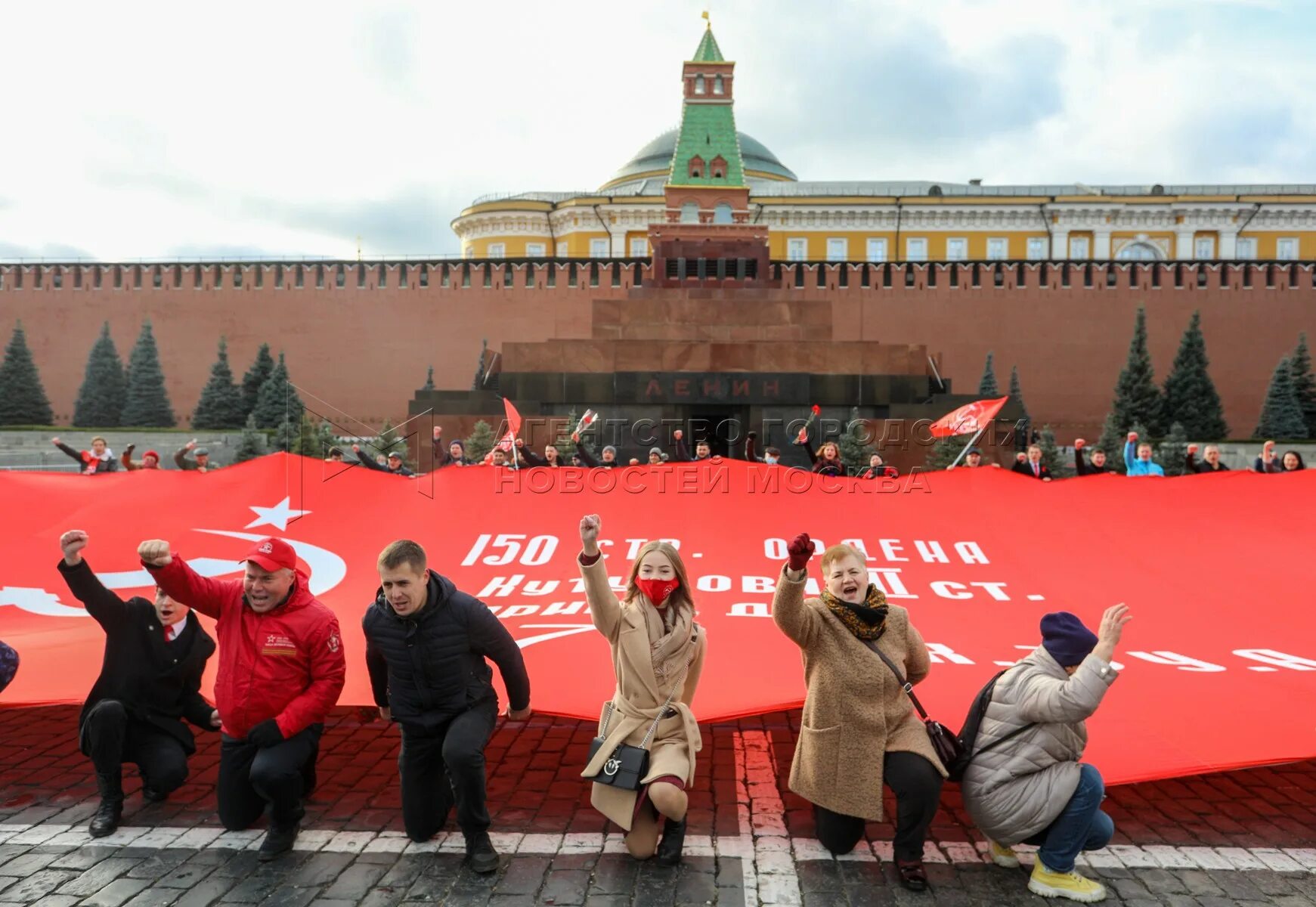 Выпуск офицеров на красной площади. Парад победы 2023 красная площадь. Выпуск офицеров на красной площади. Парад победы 2023 красная площадь. Парад на красной площади 9 мая 2023.