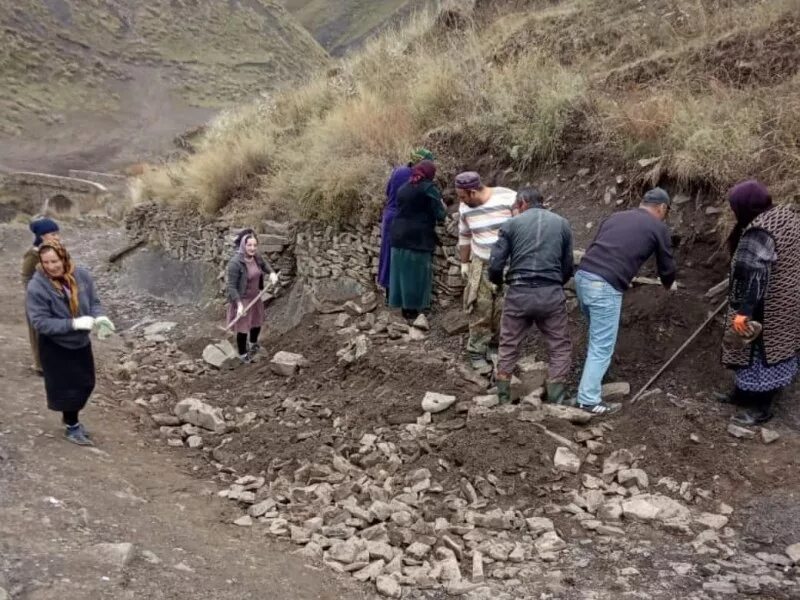 Погода в село рича. Село Амух Агульского района. Село Чираг Агульский район. Агульский район село Яркуг. Чираг село в Дагестане.