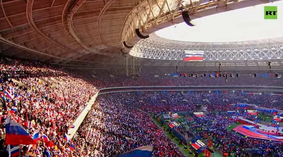 Прямая трансляция лужники сейчас. Олимпийский комплекс лужники концерт metallica. Стадион лужники москва. Лужники 2023. Лужники концерт прямой эфир.