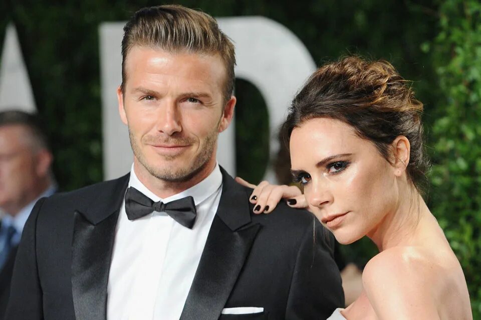 Бекхемы фото. David and victoria beckham. Дэвид бекхэм с женой. Дэвид бекхэм 2021. David beckham.