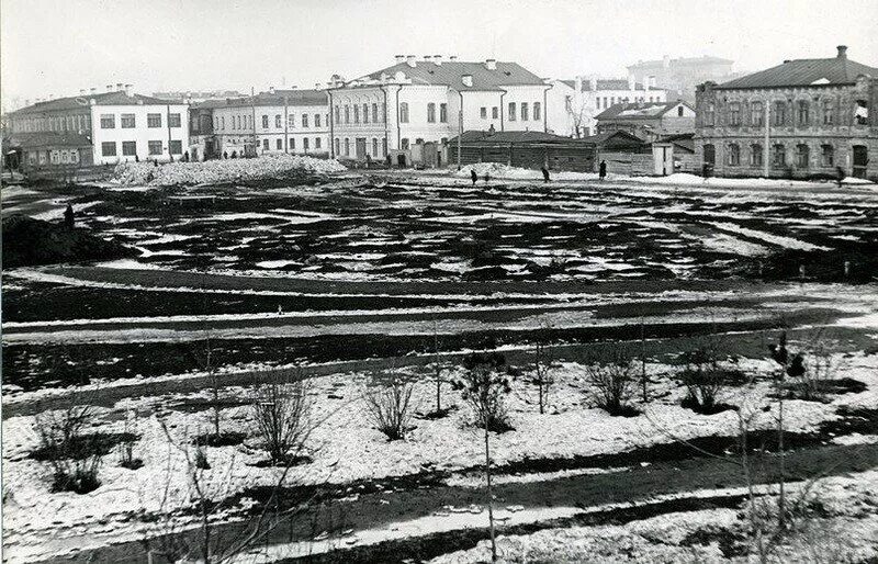 Старый Челябинск площадь революции. Соборная площадь Челябинск. Площадь Ярославского Челябинск. Площадь перед оперным театром Челябинск. Челябинск до революции