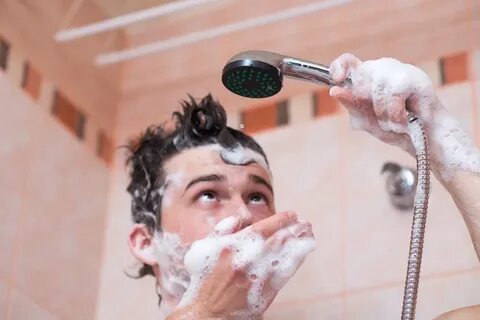 Почему вода холодная когда дали воду