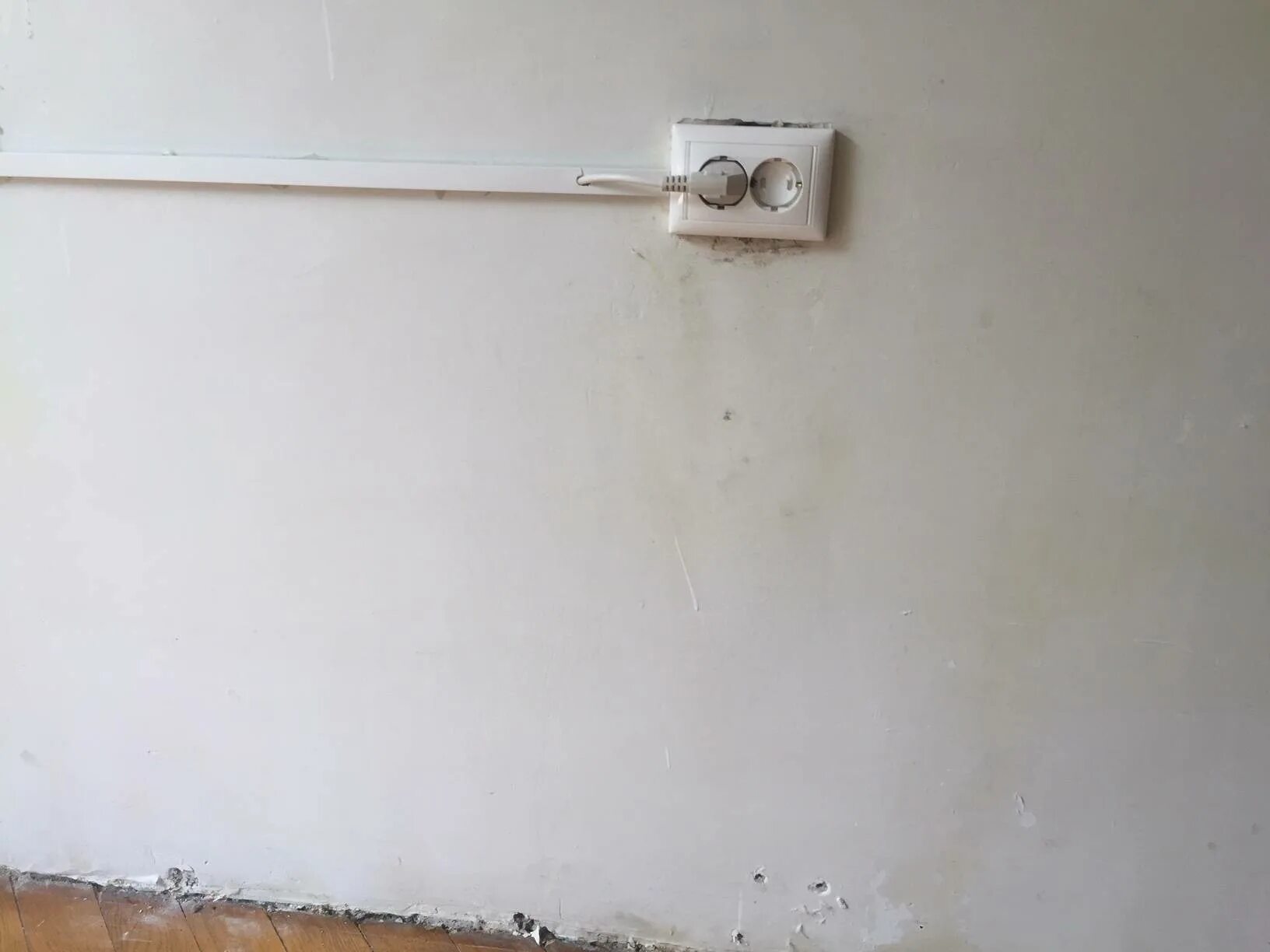 Перенос розеток. Перенос розеток и выключателей. Перенести розетку. Перенос розеток. Перенос розеток.