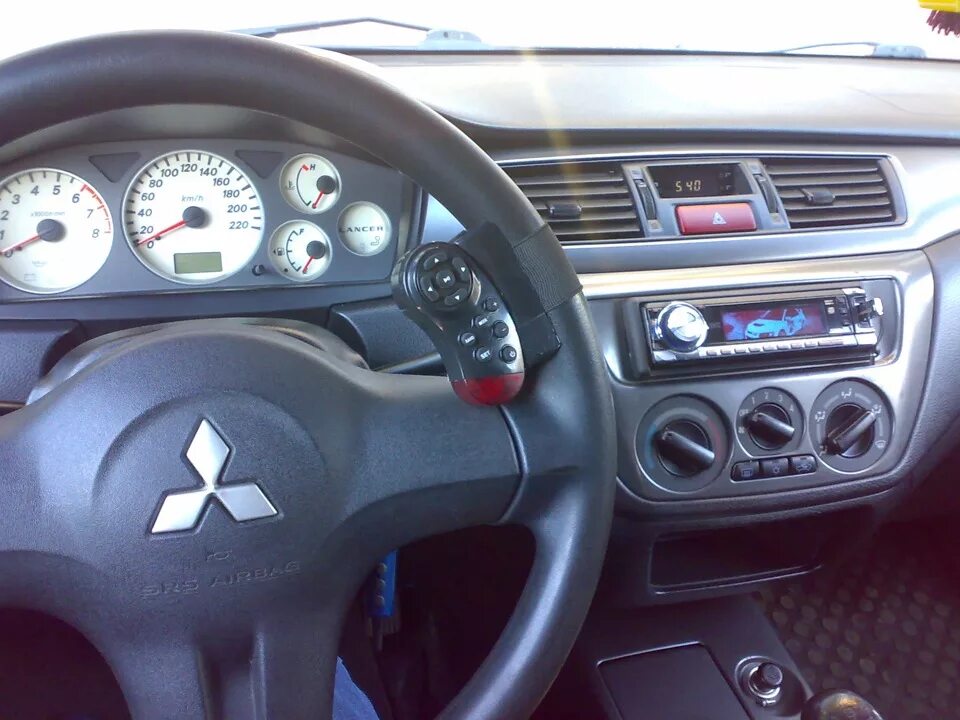 Mitsubishi Lancer 9 панель. Панель Mitsubishi Lancer 2006. Панель Мицубиси Лансер 9. Лансер 9 автомат. Торпеда лансер 9