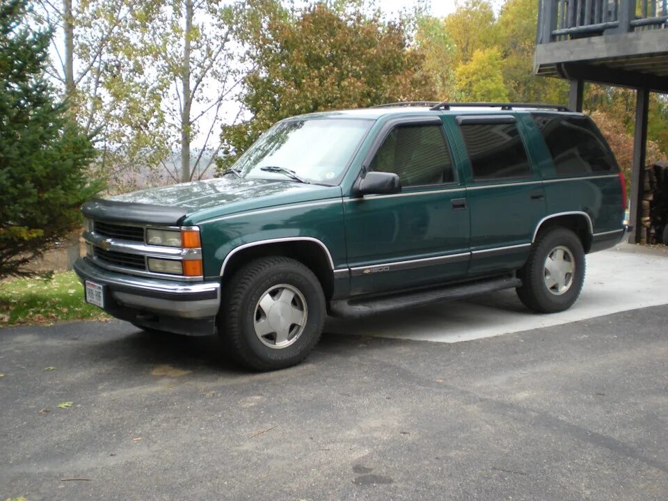 Шевроле тахо 1996. Chevrolet tahoe 400. Chevrolet tahoe 1996. Chevrolet suburban 1995. Chevrolet tahoe 90s.