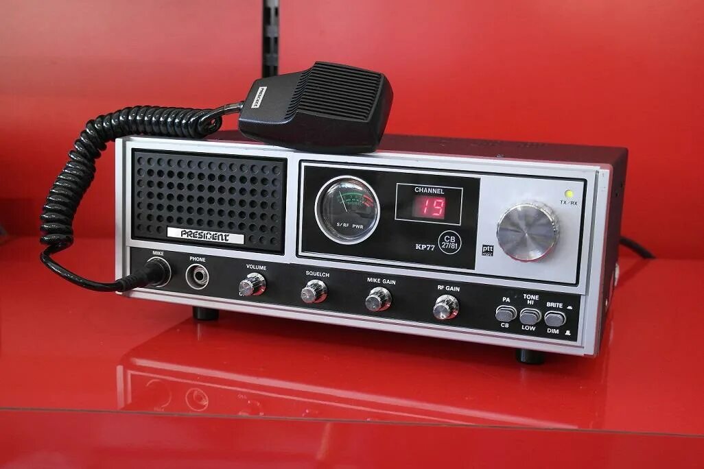 Радиостанция KP-62c. Радиоприемник LG cb165. President jfk2 CB Radio. CB Radio ra-100. Based radio