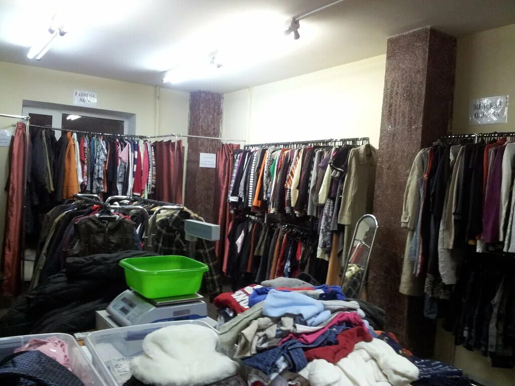 Варшавский экспресс санкт-петербург магазины одежды. Магазин одежды больших размеров в петербурге. Мужские костюмы, комендантский проспект. Секонд хенд ухта космонавтов 7. Магазин одежды больших размеров в петербурге.