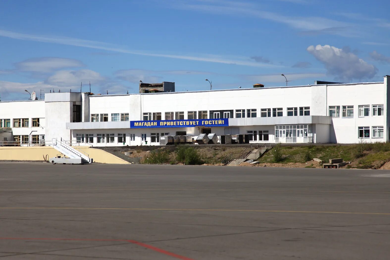 Аэропорт Сокол Магадан. Аэропорт Магадан 56. Аэропорт Сокол Магадан фото. Новый аэропорт Магадан.