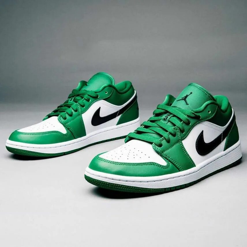 Кроссовки nike green. Nike Air Jordan 1 Low зеленые. Nike Air Jordan 1 Low Green. Nike Air Jordan 1 Low Black White Green.