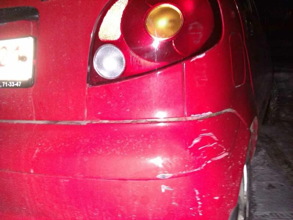 Как снять бампер матиз. Матиз задний красный. daewoo matiz снятие заднего бампера. крепление бампера матиз.