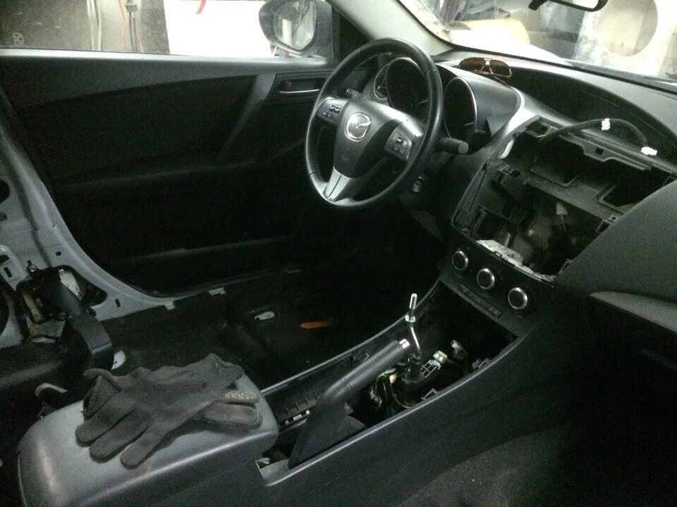 Треск вентилятора печки. Начало часть 1. - Mazda 3 (1G) BK, 1,6 л, 2007 года пол