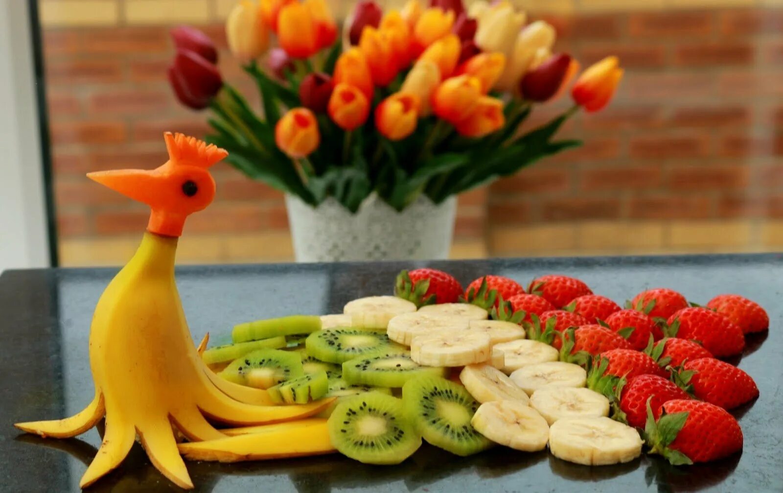 оформление кулинарные изделия. ассортимент кондитерской. выкладка готовых обедов. оформление кулинарные изделия. мясная нарезка на праздничный стол.