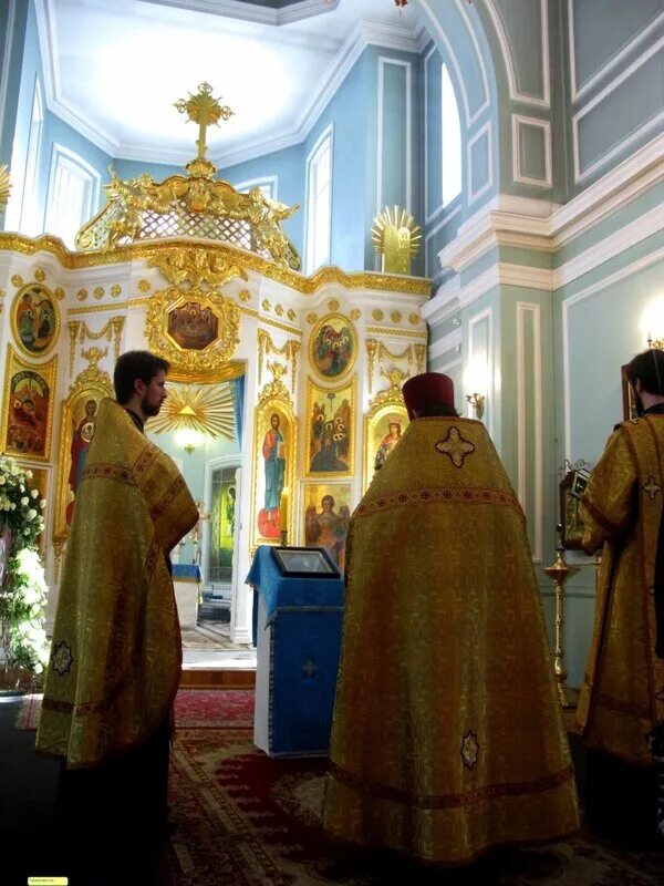 Екатерининский собор пушкин. Город пушкин екатерининский собор. Знаменская церковь в пушкине. Служба в церкви пушкин. С крещением марка.