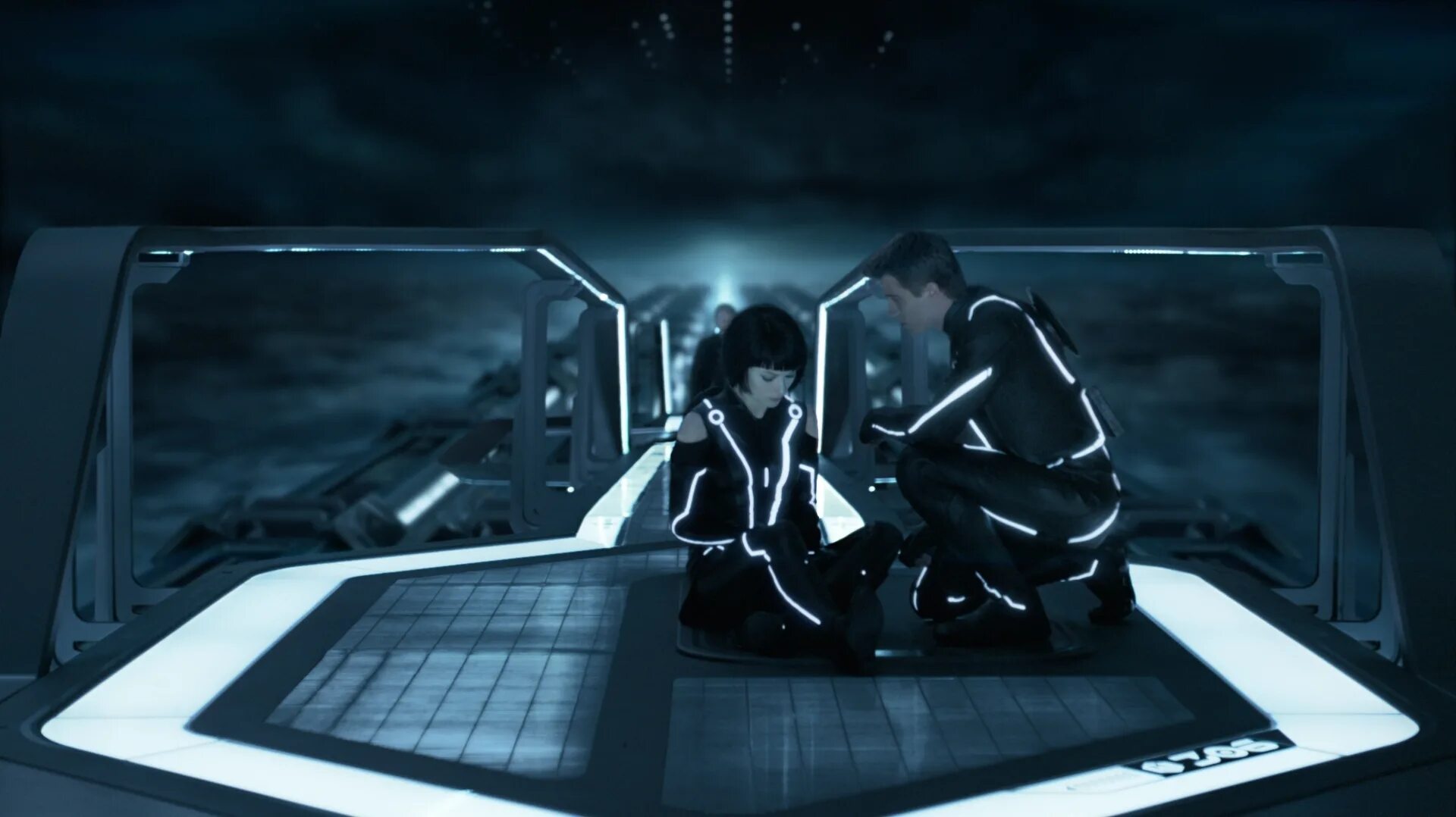 Трон иви. Трон. Наследие / tron. Legacy (2010). Джон Рирдон трон наследие.