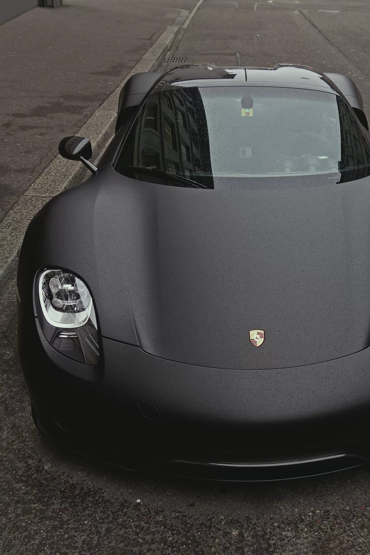 Черный матовый автомобиль. Порше 918 черный матовый. Porsche 918 Spyder Black. Машина порш черная матовая. 918 Spyder матовый.