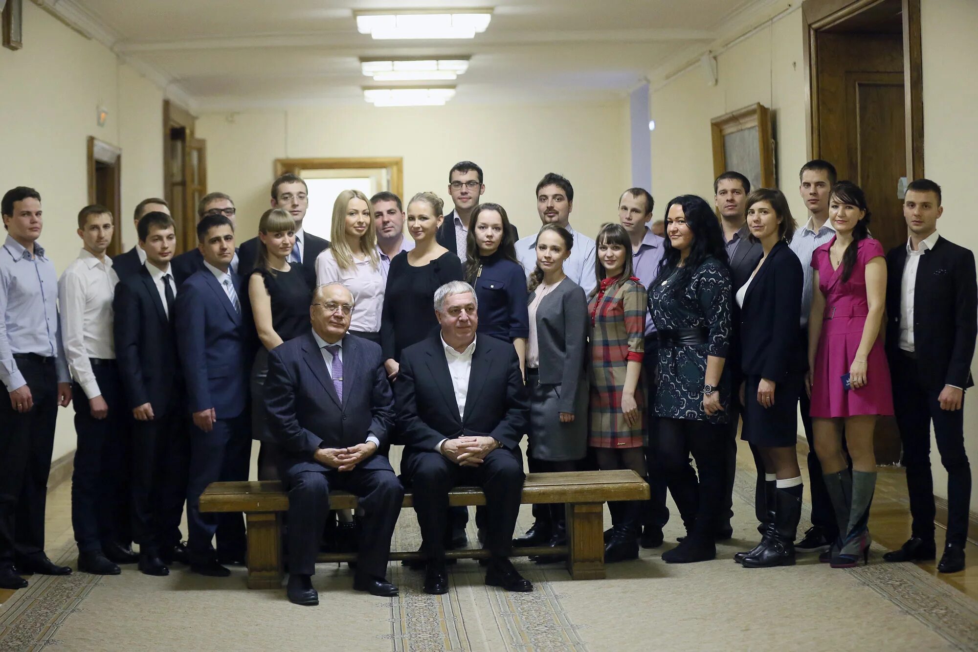 Преподавательским составом высшей. Преподаватели МГУ. МГУ преподавательский состав. МГУ состав преподавателей.