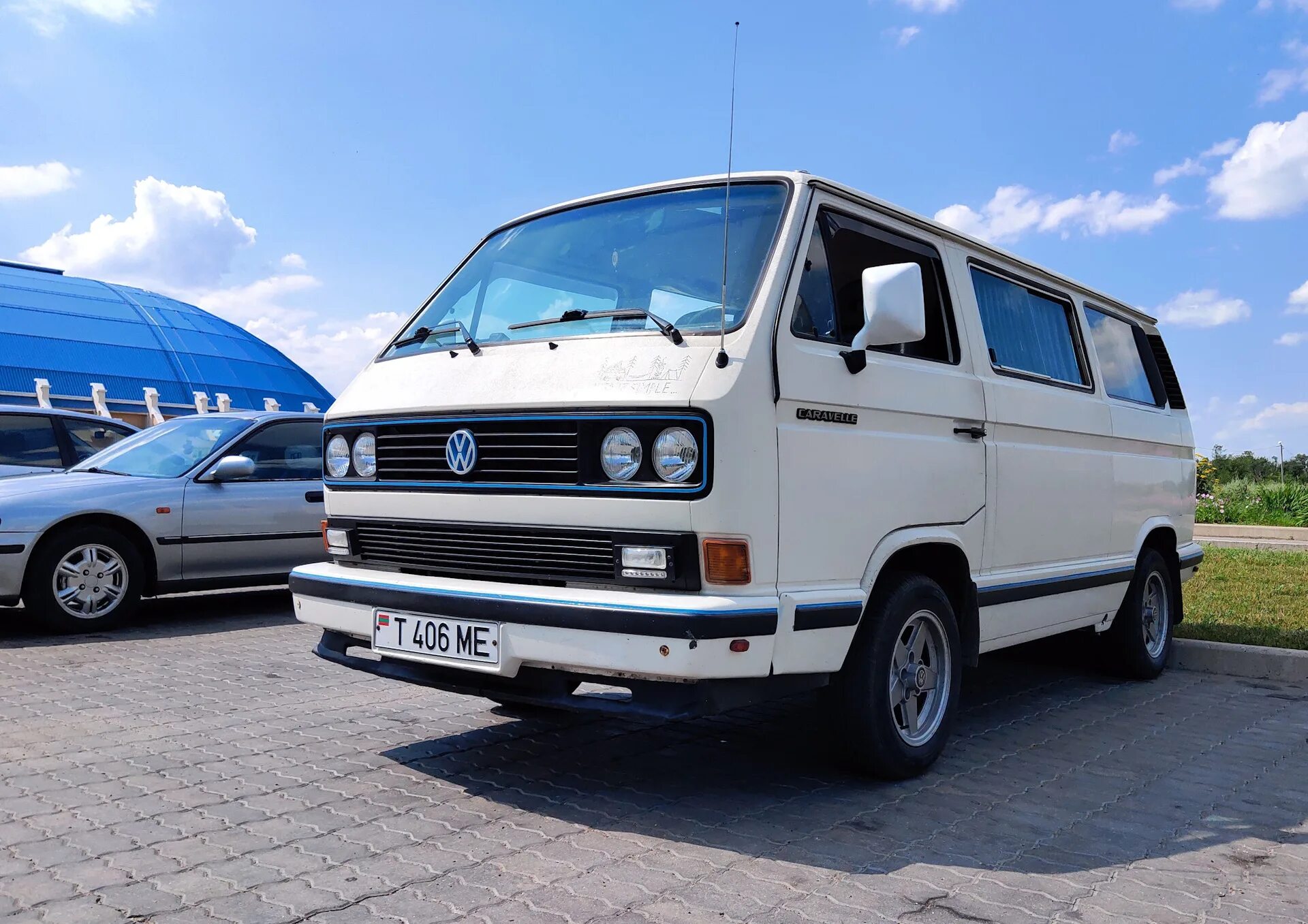 Т4 д. Фольксваген Каравелла т3. Volkswagen Transporter t3 белый. Фольксваген Транспортер т3 Каравелла. Фольксваген Транспортер т2 т3.