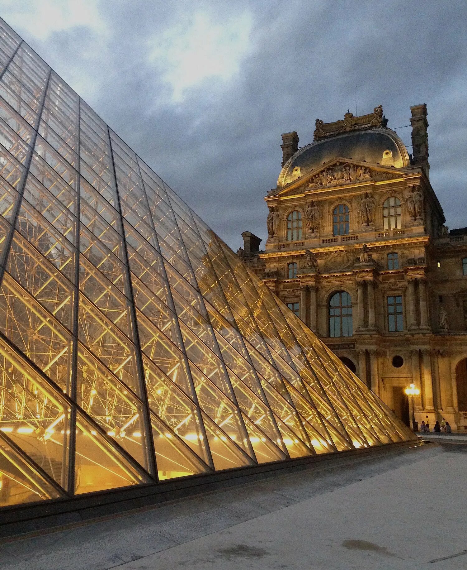 Musee louvre. Франция музей Лувр. Музей Louvre, Париж, Франция. Louvre музей.