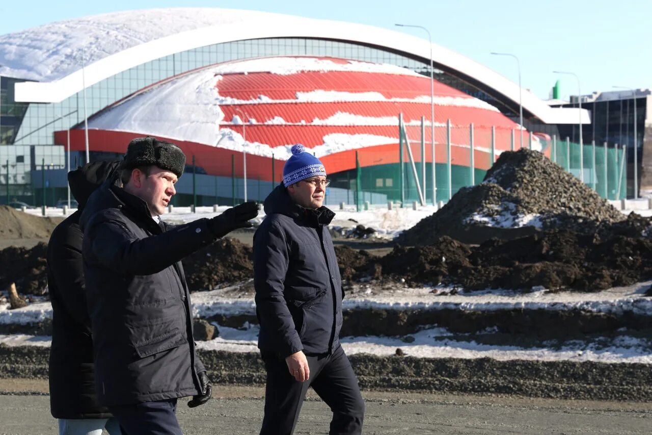 Парк 300 летия Кузбасса. Новая набережная Кемерово. Стройка набережной в Кемерово. Кузбасс Томь Кемерово набережная.