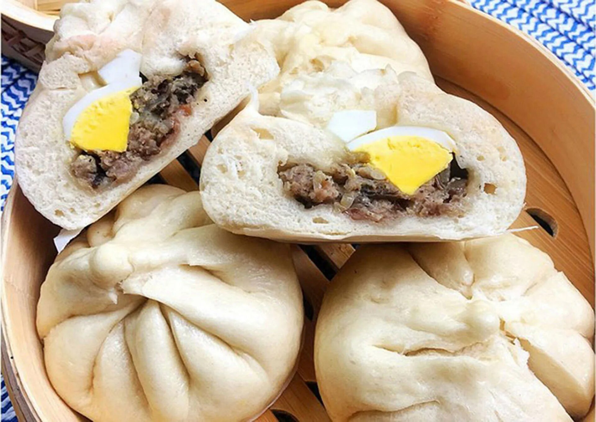 Вьетнамская паровая булочка Бао. Бань Бао Вьетнамская. Бань Бао (banh bao) —. Паровая булочка бань Бао. Булочки бань