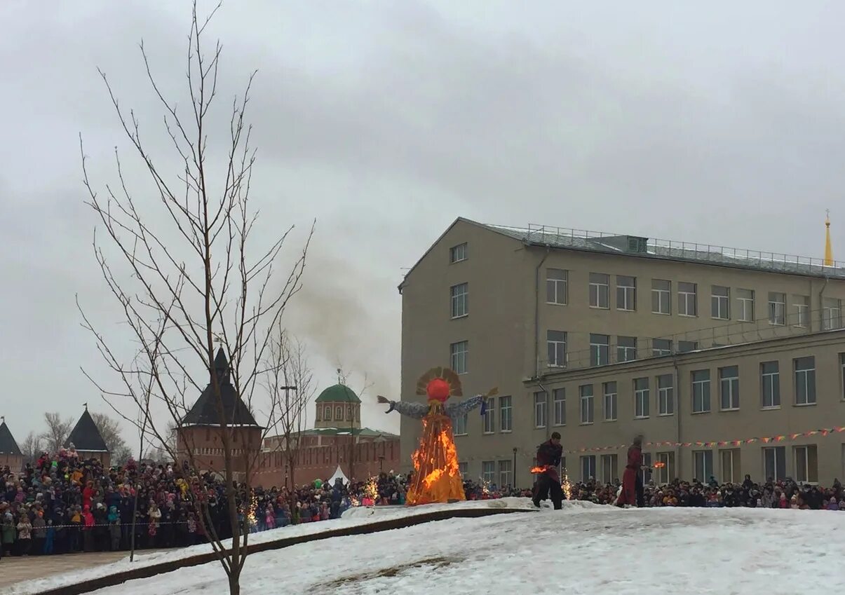 сжигание масленицы тула. безопасная масленица мчс. сжигание масленицы тула. дубна тульская масленица. празднование масленицы в туле.