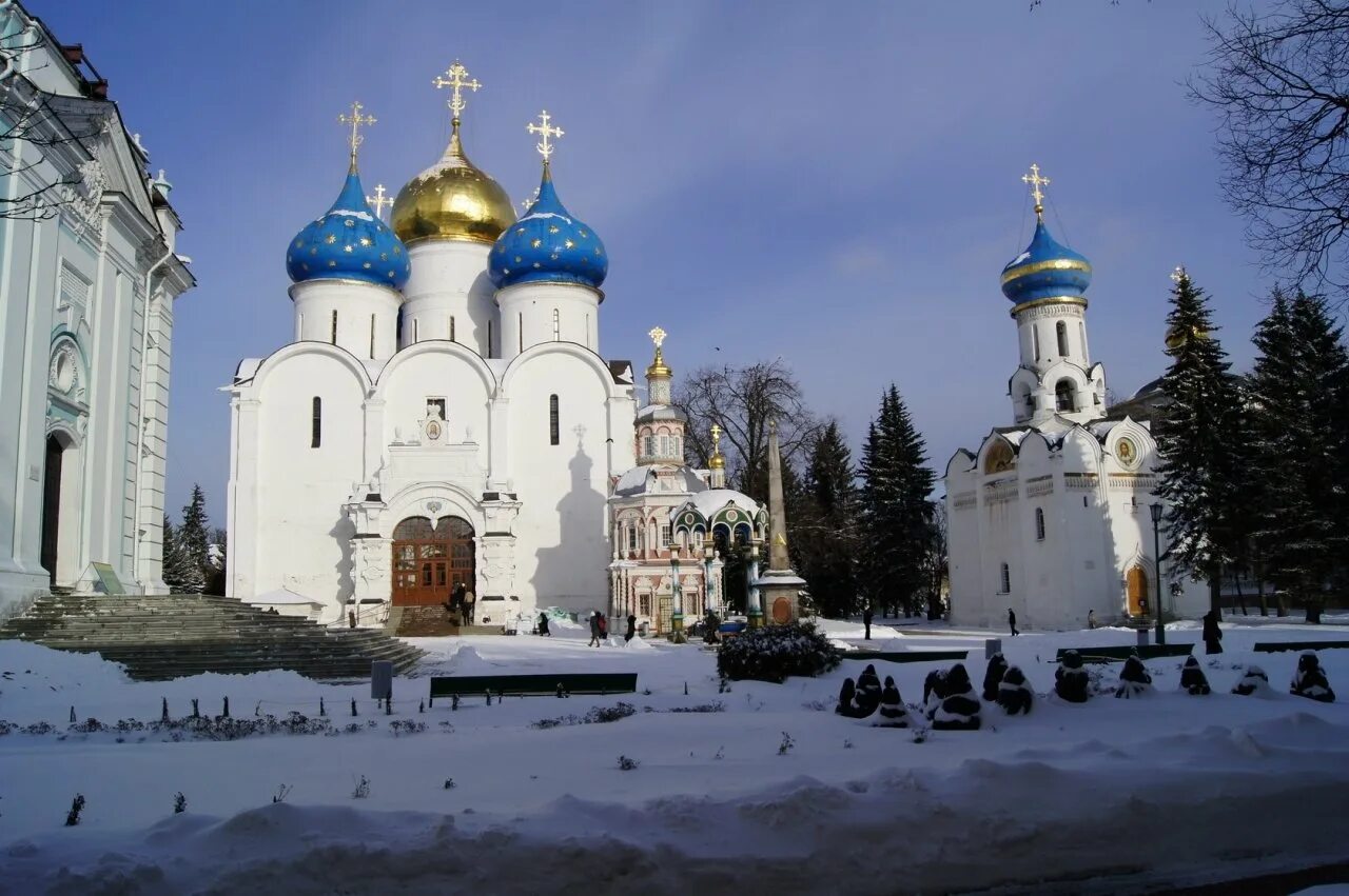 Монастырь святая лавра. Троице-сергиева лавра сергиев посад. лавра свято троицкая сергиева лавра. троицко сергиев монастырь. сергеева лавра троице сергиева монастыря.