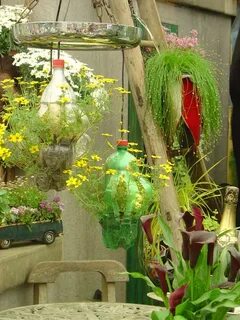 Подвесные кашпо из пластиковых бутылок своими руками
