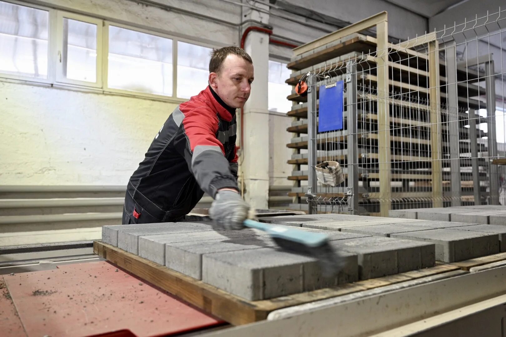 Рускат тольятти завод. Куйбышевский нефтеперерабатывающий завод. Производства в самаре. Производства в самаре. Шоколадная фабрика самара.