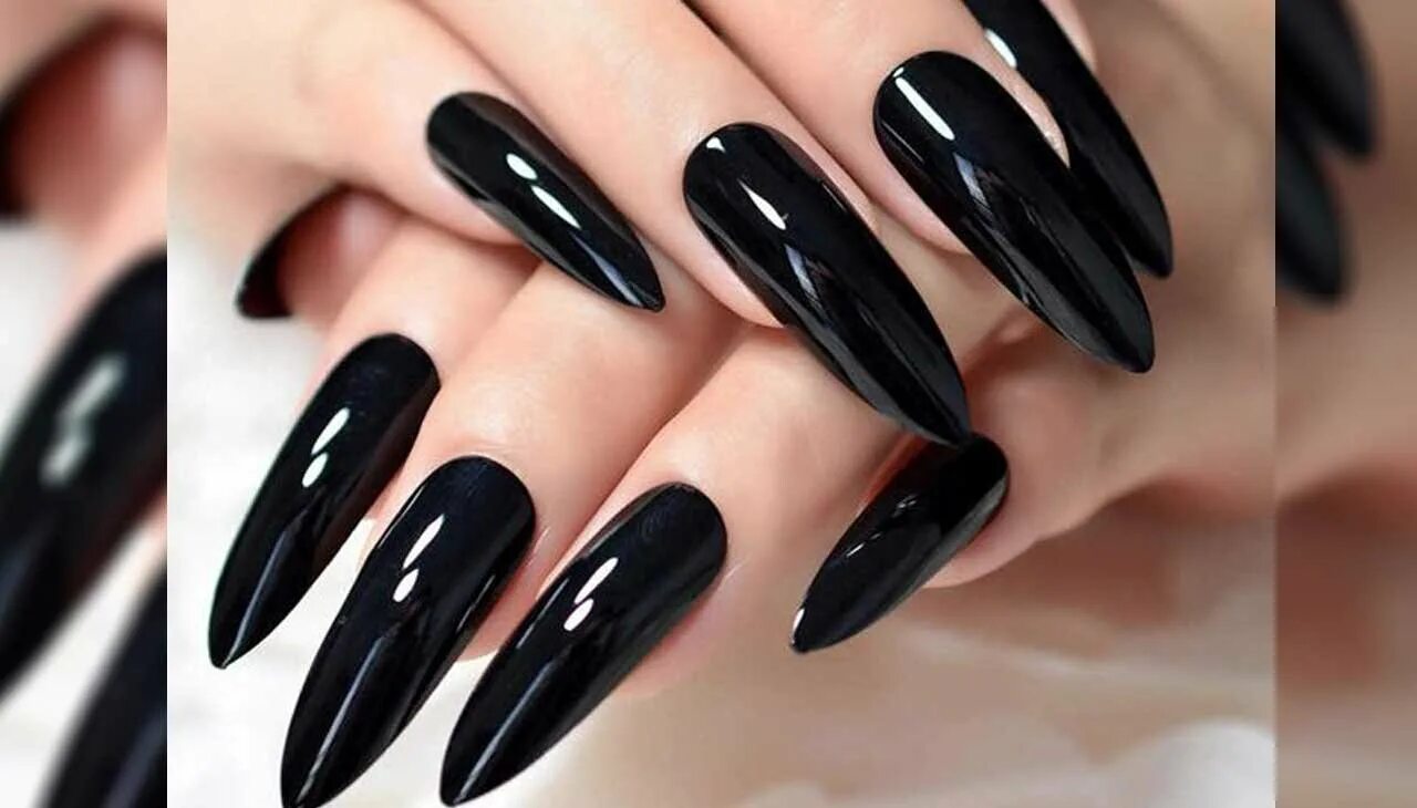 Черные ногти. Ногти темные. Красивый черный маникюр. Черные длинные ногти. Ногти 2023 черный