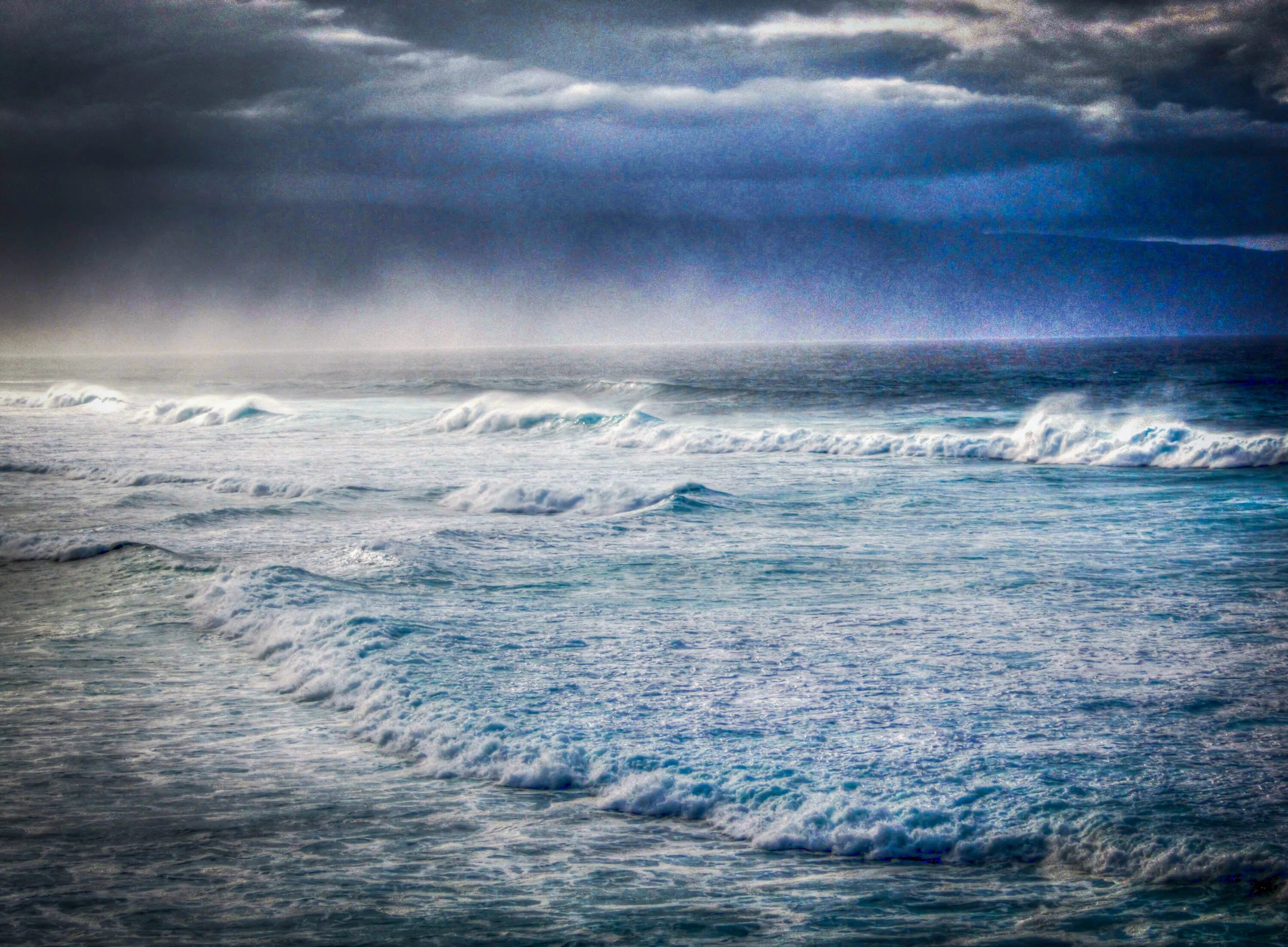 Шторм на Гавайях. Прилив океана. Северный Ледовитый океан шторм. Облака волнами. Океаны волны ветры