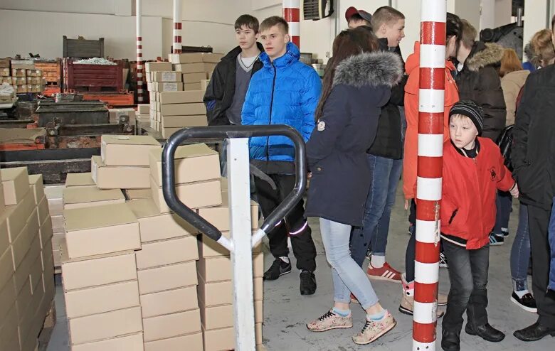 Продукция кунгурского завода металлист. Завод металлист калуга. Завод металлист пенза. Завод металлист калуга. Завод металлист вольск.