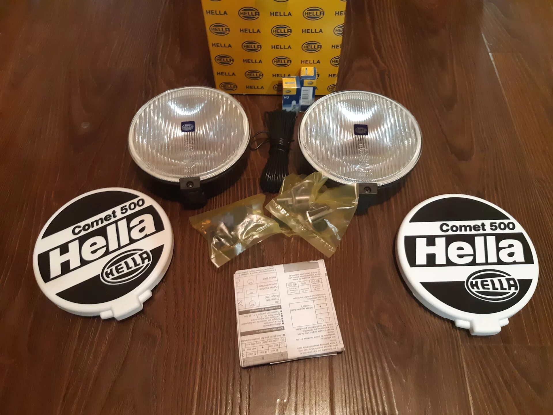 Hella comet. Hella comet 500. hella фары comet 2500. противотуманки hella comet 2200. hella comet 200 volvo.