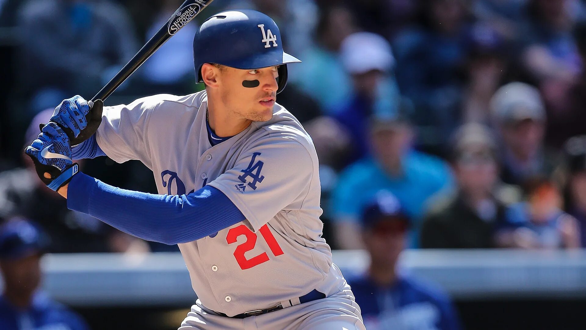 Томпсон модель 1921. Включи томпсон. Клэй томпсон. Стивен томпсон. Ср-2 пистолет-пулемёт.