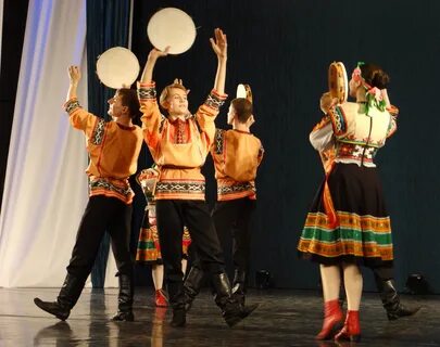 Танец с бубнами