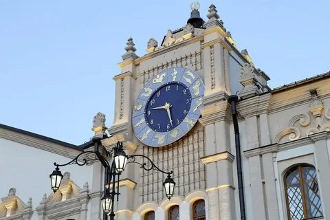 10 часов по москве в екатеринбурге