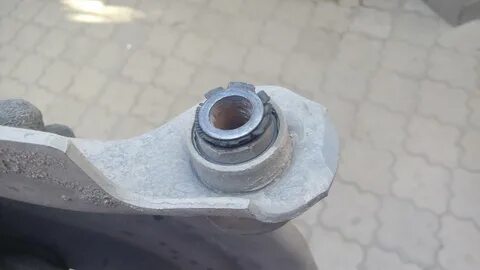 Замена сайлентблоков меган