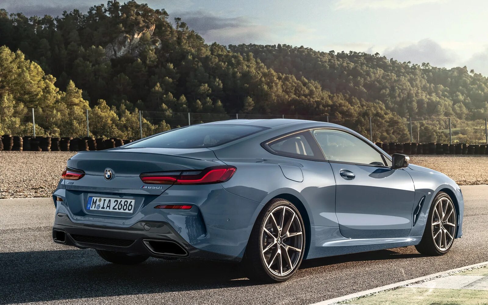 BMW 8 Coupe 2021. BMW 8 2022. БМВ 850 2021. BMW i850m 2022.