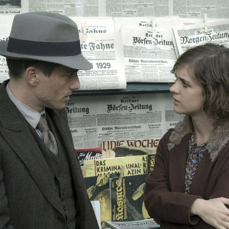 Active history. Timeline основные отличия. Ad bc расшифровка. Тюремная ферма. Active history.