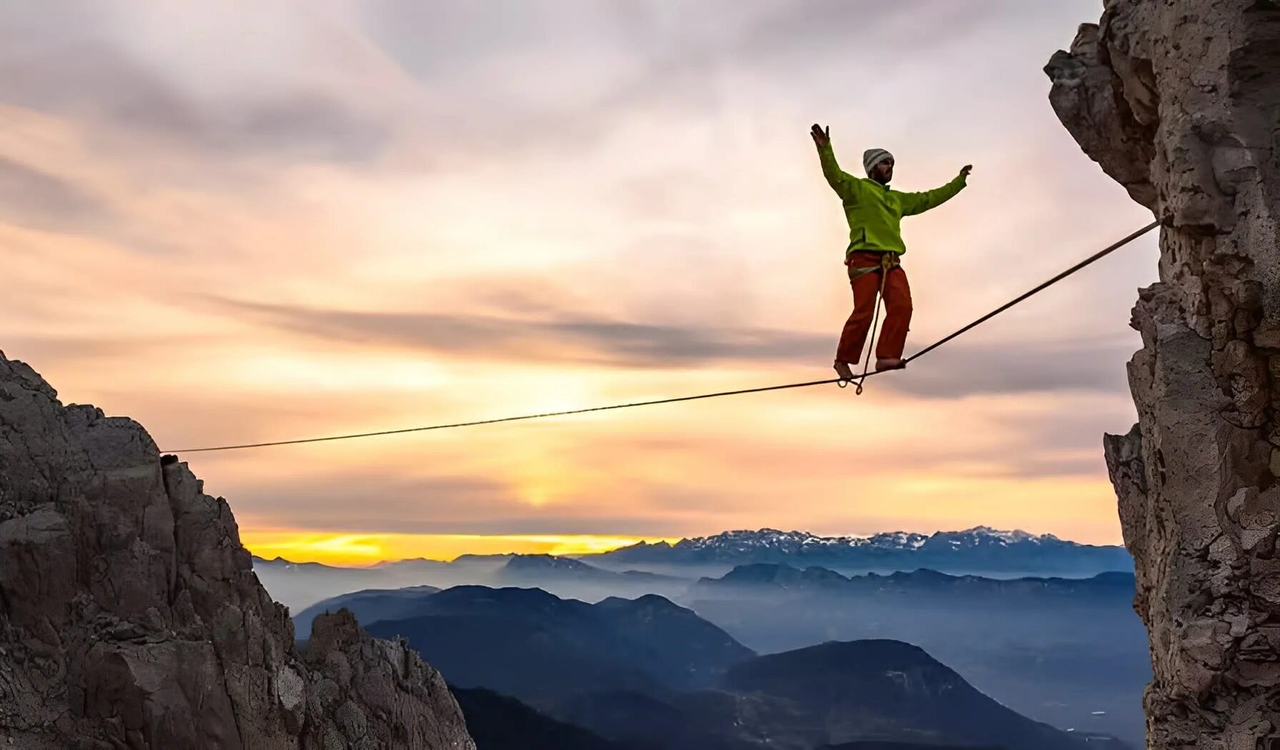 Слэклайн Highline. Слэклайнинг Гранд каньон. Slacklining спорт. Риз Слэк. Нужно будет спускаться с