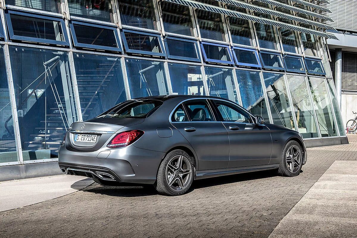Мерседес с180 w205. Mercedes benz c200. Мерседес-бенц c class w205. C205 mercedes. W205 mercedes.