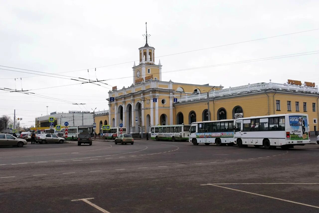 Автовокзал Ярославль главный. Автостанция Ярославль главный. Ярославский автовокзал Ярославль. Башня Московский вокзал в Ярославле. Номер телефона главного вокзала