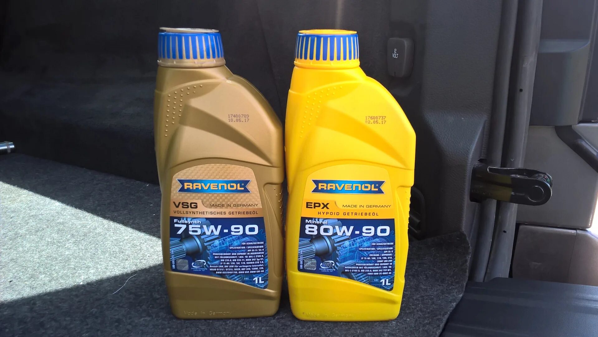 Масла в редуктор volvo. Ravenol 75w90. Volvo xc90 задний редуктор. Ravenol VSG 75w-90 в редуктор. Масло в редуктор Вольво хс90.