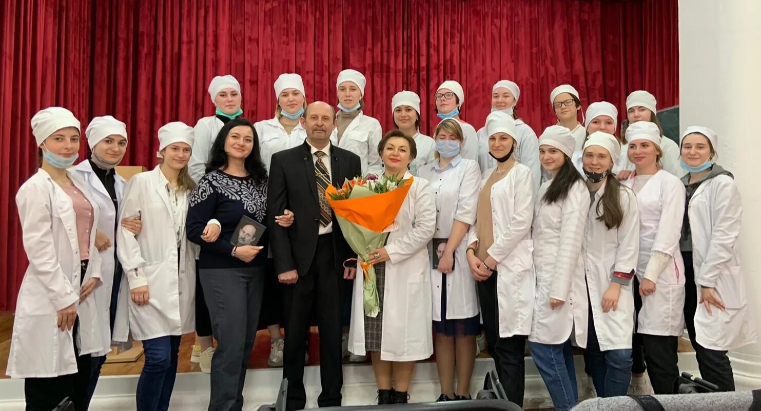 Спо рк крымский медицинский. Ямк ялтинский медицинский колледж официальный сайт. ялтинский медицинский колледж кривошты. гаоу спо рк крымский медицинский колледж в ялте. преподаватели ялтинского медицинского колледжа.
