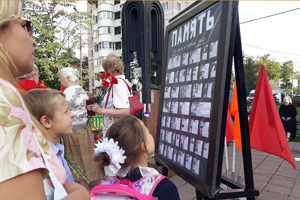 Кому выгоден теракт в москве. Взрыв на улице Гурьянова 1999. Печатники теракт 9.09.1999. Теракт Печатники Гурьянова. Улица Гурьянова 19 теракт.