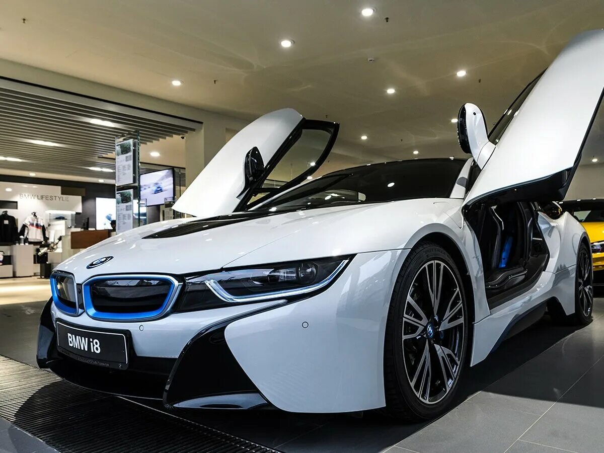 Новые ы 5. Новая BMW i8. BMW i8 Price. BMW i8 2022. БМВ ай 8 2022.