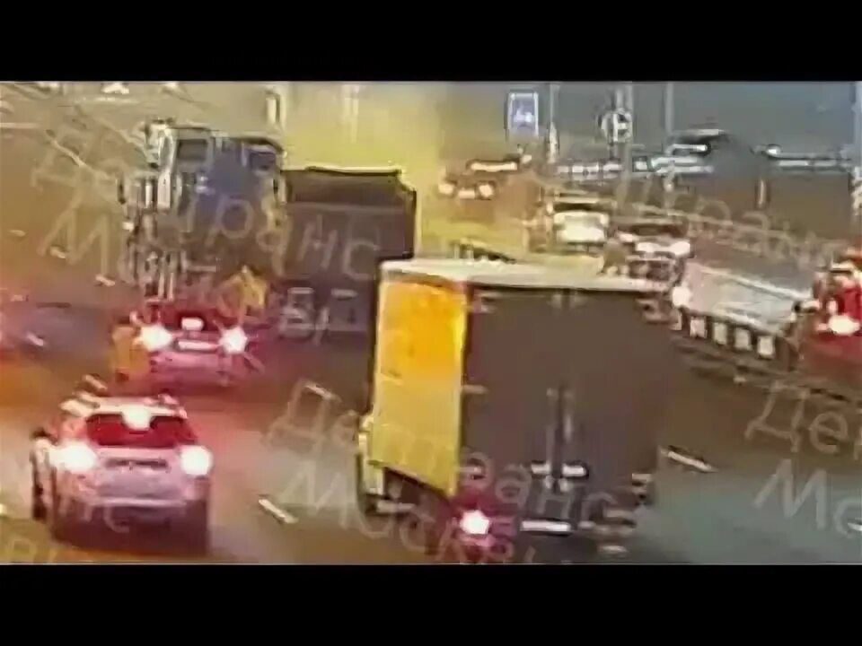 Дтп на мкаде фура. Дтп мкад мотоциклистка попала под фуру.